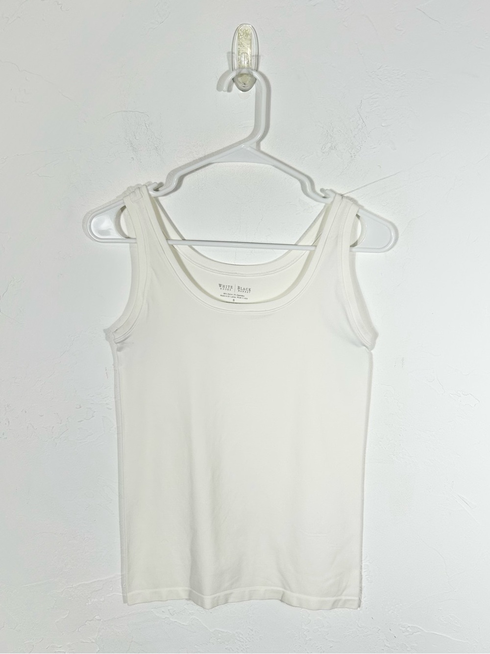 White House Black Market White Scoop‎ Neck Essential Tank Top Cami Small